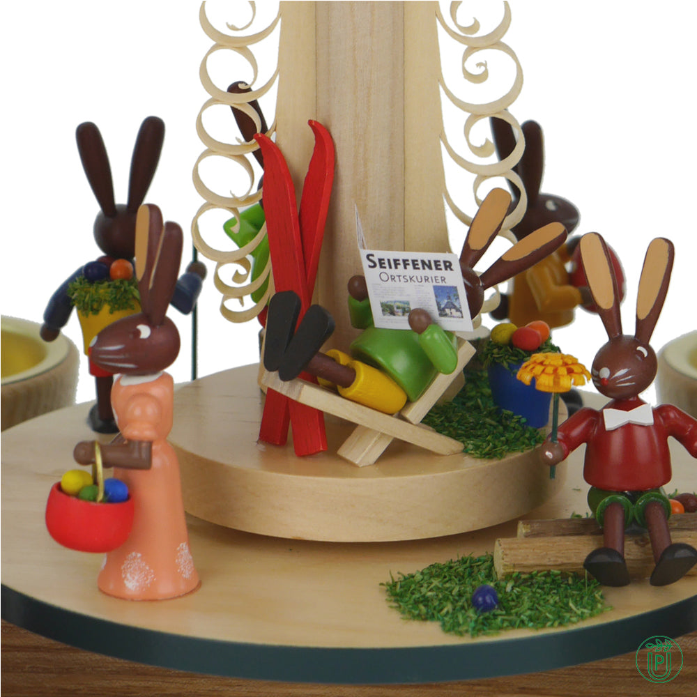 Tealight pyramid with Easter bunnies