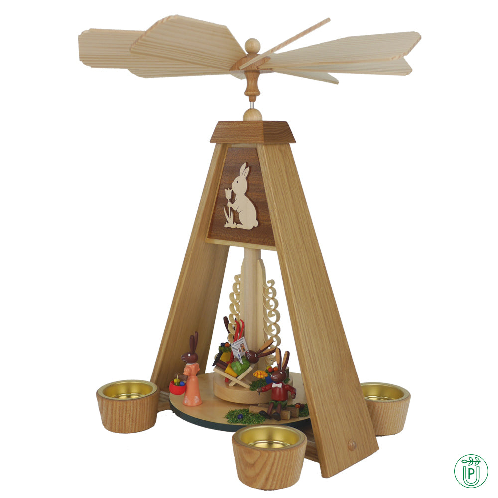 Tealight pyramid with Easter bunnies