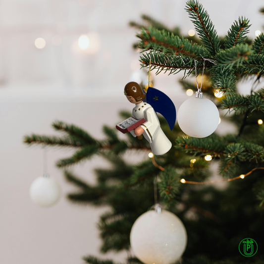 Engel mit Buch zum Aufhängen